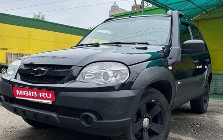 Chevrolet Niva I рестайлинг, 2016 год, 750 000 рублей, 3 фотография