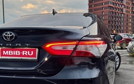 Toyota Camry, 2018 год, 2 190 000 рублей, 7 фотография