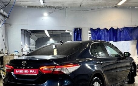 Toyota Camry, 2018 год, 2 190 000 рублей, 10 фотография
