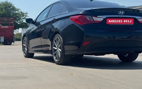 Hyundai Sonata VI, 2013 год, 950 000 рублей, 8 фотография