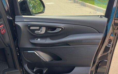 Mercedes-Benz V-Класс, 2023 год, 9 600 000 рублей, 19 фотография