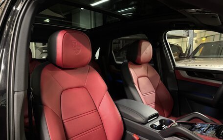 Porsche Cayenne III, 2025 год, 16 575 000 рублей, 17 фотография