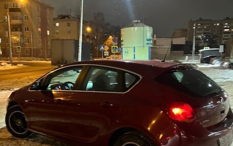 Opel Astra J, 2011 год, 900 000 рублей, 4 фотография