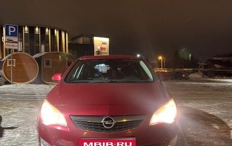 Opel Astra J, 2011 год, 900 000 рублей, 8 фотография