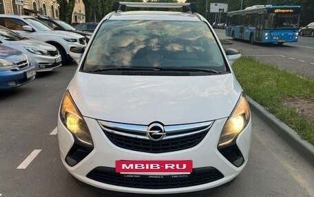 Opel Zafira C рестайлинг, 2014 год, 1 100 000 рублей, 2 фотография