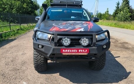 Toyota Hilux VIII, 2017 год, 3 800 000 рублей, 2 фотография