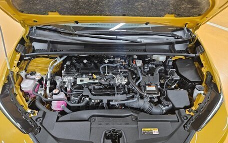 Toyota Prius IV XW50, 2024 год, 4 270 000 рублей, 14 фотография