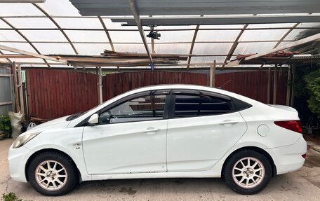 Hyundai Solaris II рестайлинг, 2011 год, 465 000 рублей, 2 фотография