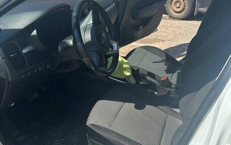 KIA Rio IV, 2017 год, 1 495 000 рублей, 11 фотография
