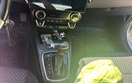 KIA Rio IV, 2017 год, 1 495 000 рублей, 10 фотография