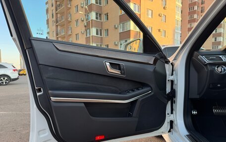 Mercedes-Benz E-Класс, 2013 год, 2 000 000 рублей, 13 фотография
