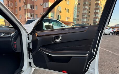 Mercedes-Benz E-Класс, 2013 год, 2 000 000 рублей, 20 фотография