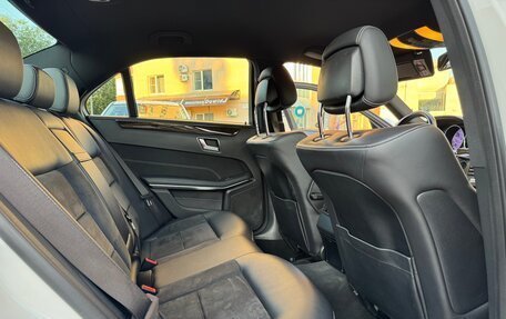 Mercedes-Benz E-Класс, 2013 год, 2 000 000 рублей, 19 фотография