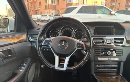 Mercedes-Benz E-Класс, 2013 год, 2 000 000 рублей, 24 фотография