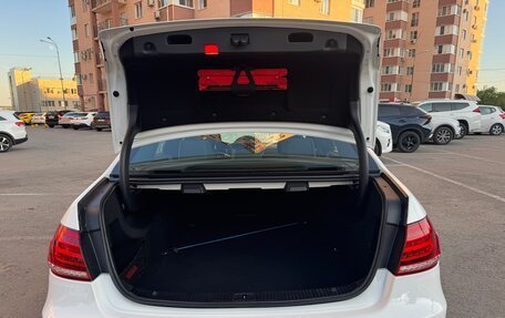 Mercedes-Benz E-Класс, 2013 год, 2 000 000 рублей, 26 фотография
