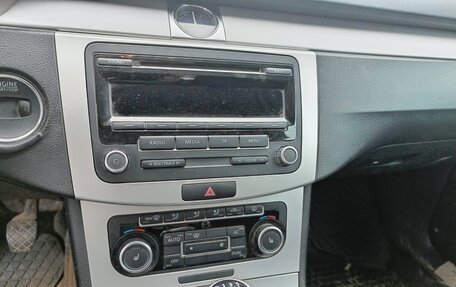 Volkswagen Passat B7, 2011 год, 954 000 рублей, 20 фотография