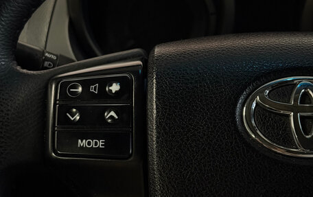 Toyota Land Cruiser Prado 150 рестайлинг 2, 2011 год, 2 589 000 рублей, 9 фотография
