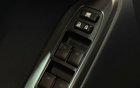 Toyota Land Cruiser Prado 150 рестайлинг 2, 2011 год, 2 589 000 рублей, 13 фотография