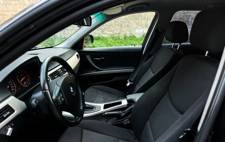 BMW 3 серия, 2011 год, 1 050 000 рублей, 8 фотография