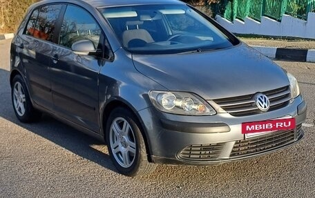 Volkswagen Golf Plus I, 2005 год, 450 000 рублей, 4 фотография