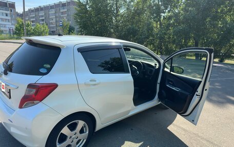 Toyota Vitz, 2014 год, 1 050 000 рублей, 3 фотография