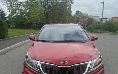KIA Rio III рестайлинг, 2013 год, 950 000 рублей, 2 фотография