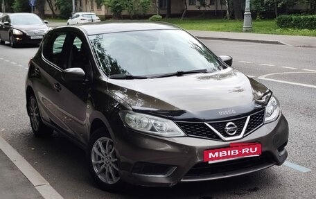 Nissan Tiida, 2015 год, 880 000 рублей, 2 фотография