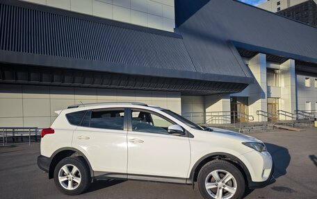 Toyota RAV4, 2013 год, 1 950 000 рублей, 4 фотография