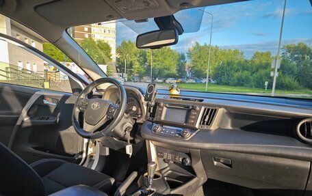 Toyota RAV4, 2013 год, 1 950 000 рублей, 10 фотография