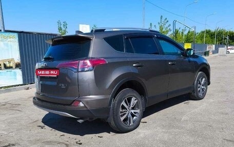 Toyota RAV4, 2016 год, 1 950 000 рублей, 9 фотография