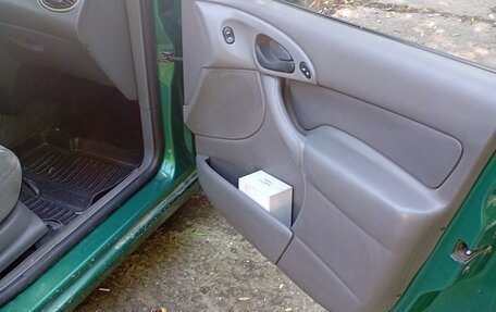 Ford Focus IV, 2002 год, 250 000 рублей, 11 фотография