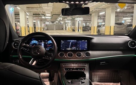 Mercedes-Benz E-Класс, 2021 год, 4 850 000 рублей, 6 фотография