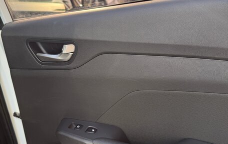 Hyundai Solaris II рестайлинг, 2018 год, 1 050 000 рублей, 17 фотография