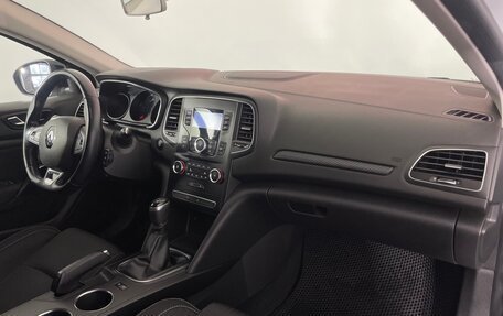 Renault Megane IV, 2018 год, 1 403 000 рублей, 12 фотография