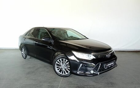 Toyota Camry, 2017 год, 2 285 000 рублей, 3 фотография