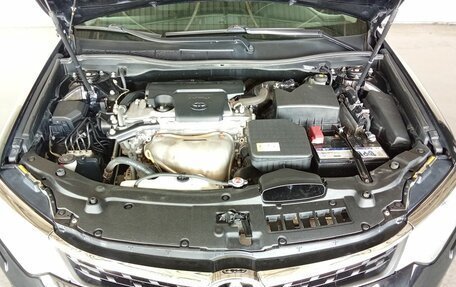 Toyota Camry, 2017 год, 2 285 000 рублей, 17 фотография