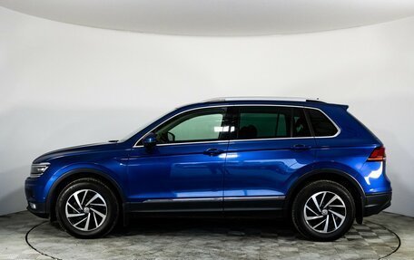 Volkswagen Tiguan II, 2018 год, 2 075 000 рублей, 8 фотография