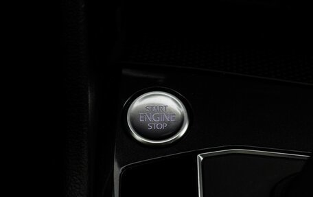 Volkswagen Tiguan II, 2018 год, 2 075 000 рублей, 17 фотография