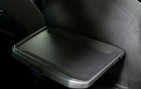 Volkswagen Tiguan II, 2018 год, 2 075 000 рублей, 20 фотография