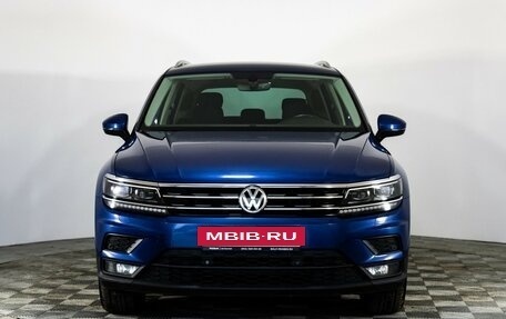 Volkswagen Tiguan II, 2018 год, 2 075 000 рублей, 2 фотография