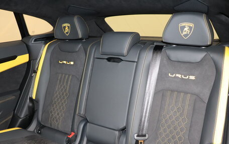 Lamborghini Urus I, 2023 год, 35 900 000 рублей, 13 фотография
