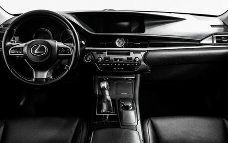 Lexus ES VII, 2016 год, 2 173 000 рублей, 11 фотография