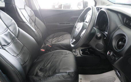 Toyota Vitz, 2018 год, 1 099 000 рублей, 7 фотография