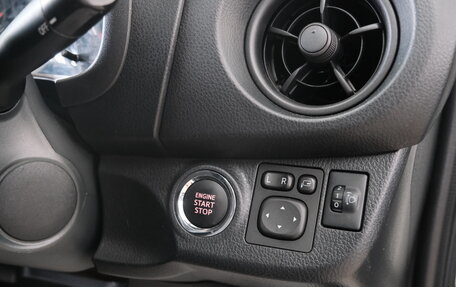 Toyota Vitz, 2018 год, 1 099 000 рублей, 9 фотография