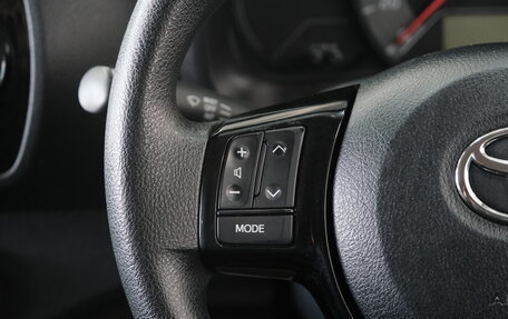 Toyota Vitz, 2018 год, 1 099 000 рублей, 14 фотография