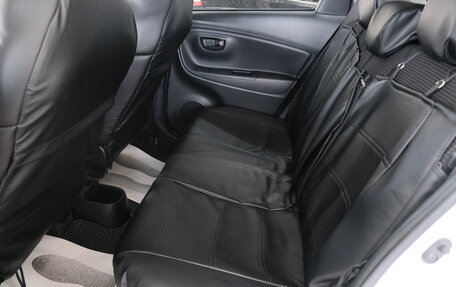 Toyota Vitz, 2018 год, 1 099 000 рублей, 23 фотография