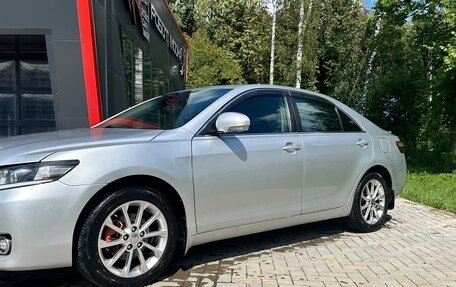 Toyota Camry, 2010 год, 1 370 000 рублей, 2 фотография