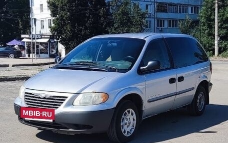 Chrysler Voyager IV, 2001 год, 300 000 рублей, 3 фотография