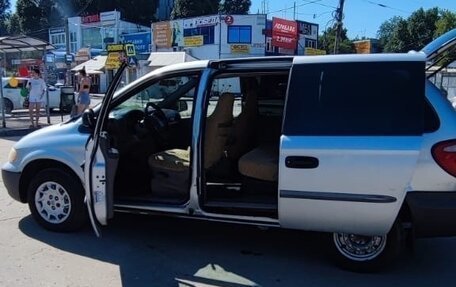 Chrysler Voyager IV, 2001 год, 300 000 рублей, 10 фотография