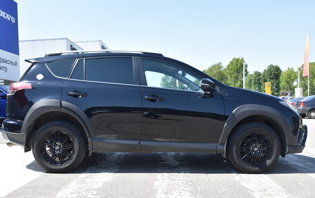 Toyota RAV4, 2018 год, 2 450 000 рублей, 9 фотография